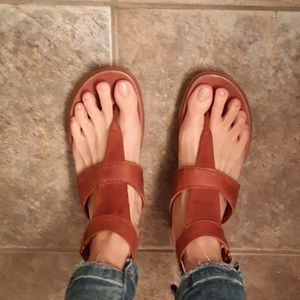 Leather Sorel Torpeda thong sandals